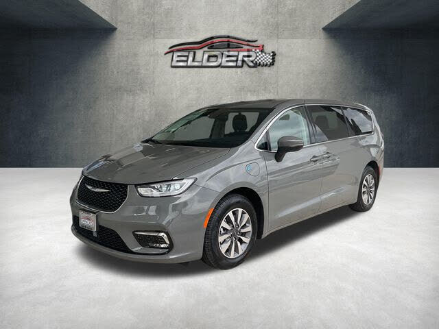 2023 Chrysler Pacifica Plug-In Hybrid Hybrid Touring L
