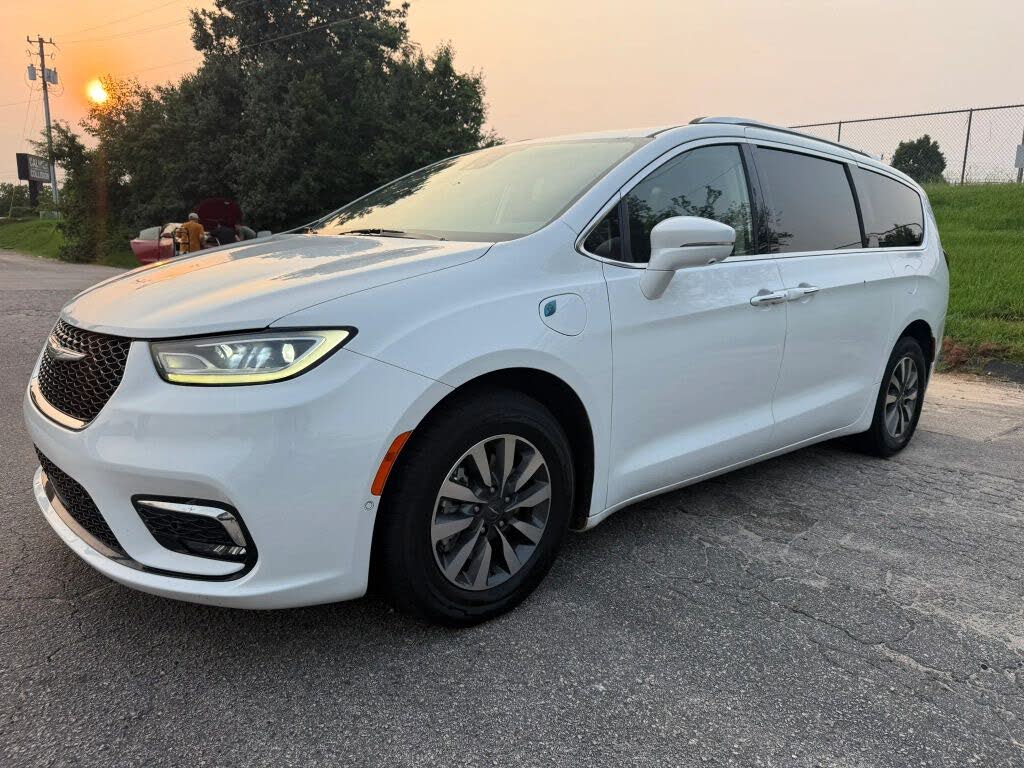 2021 Chrysler Pacifica Hybrid Hybrid Touring L