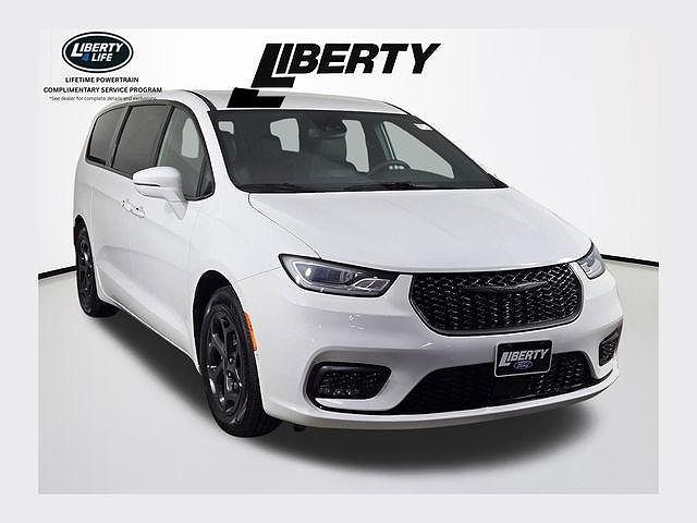 2022 Chrysler Pacifica Hybrid Touring L
