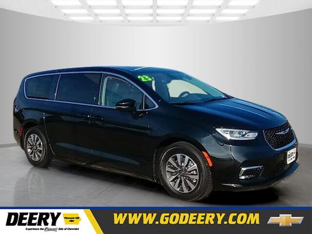 2023 Chrysler Pacifica Plug-In Hybrid Hybrid Touring L