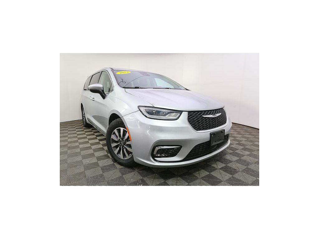 2023 Chrysler Pacifica Hybrid Touring L