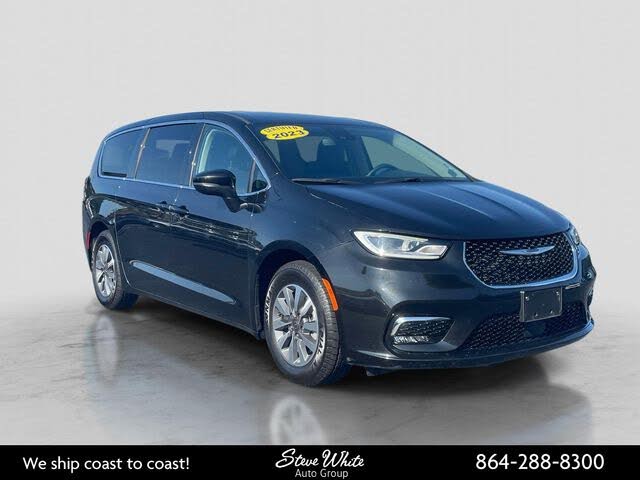 2023 Chrysler Pacifica Plug-In Hybrid Hybrid Touring L