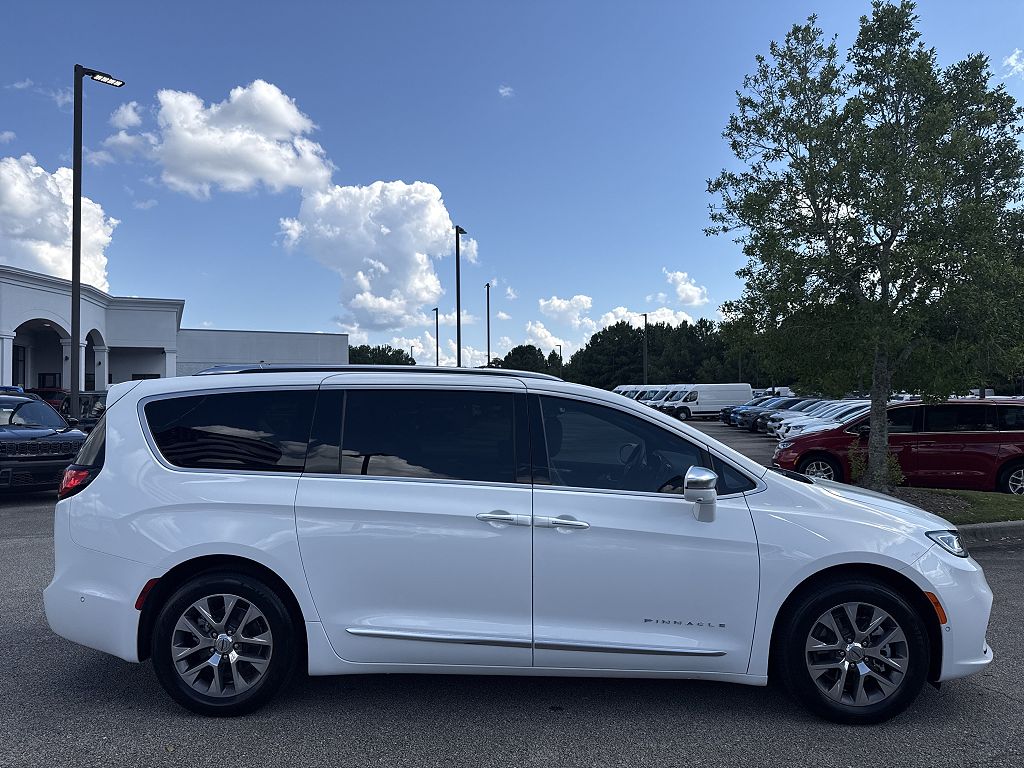 2024 Chrysler Pacifica Pinnacle PHEV