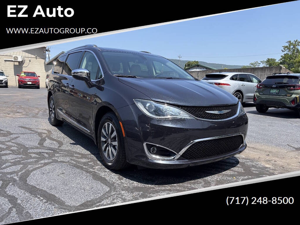 2020 Chrysler Pacifica Hybrid Hybrid Red S