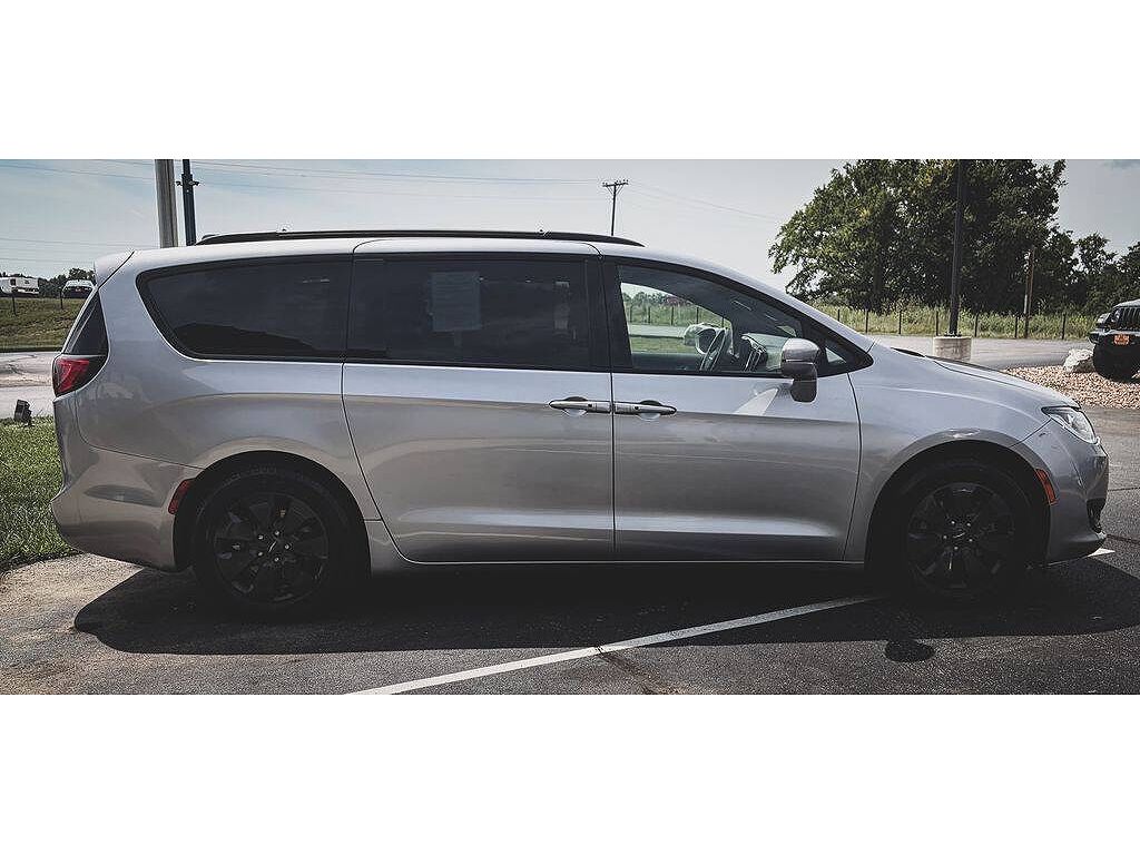 2019 Chrysler Pacifica Hybrid Limited