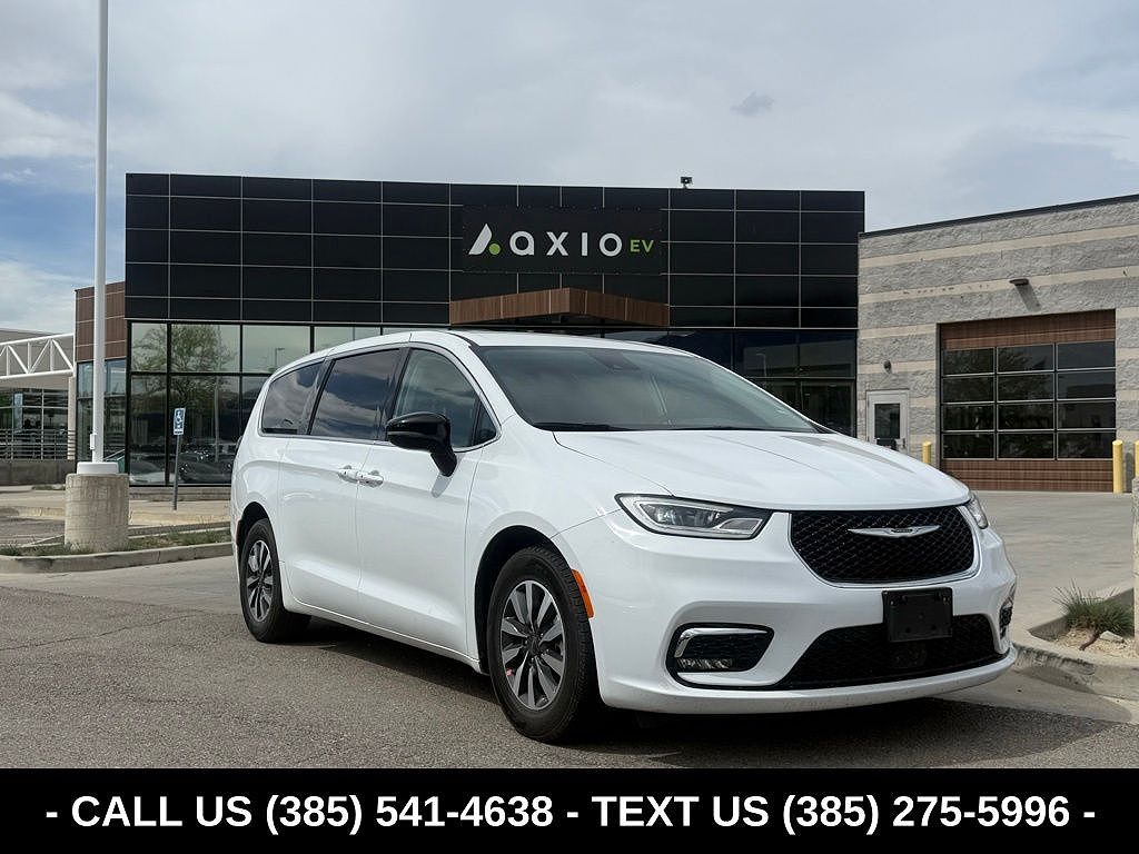2024 Chrysler Pacifica Hybrid Select