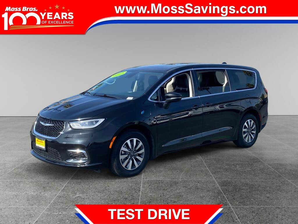 2024 Chrysler Pacifica Plug-In Hybrid Road Tripper PHEV