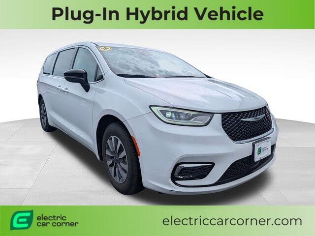 2024 Chrysler Pacifica Plug-In Hybrid Road Tripper PHEV