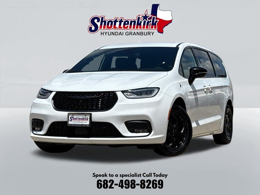 2024 Chrysler Pacifica Plug-In Hybrid Road Tripper PHEV