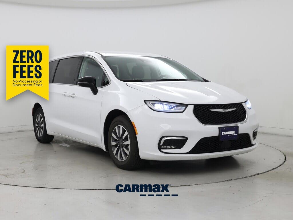 2024 Chrysler Pacifica Plug-In Hybrid Road Tripper PHEV