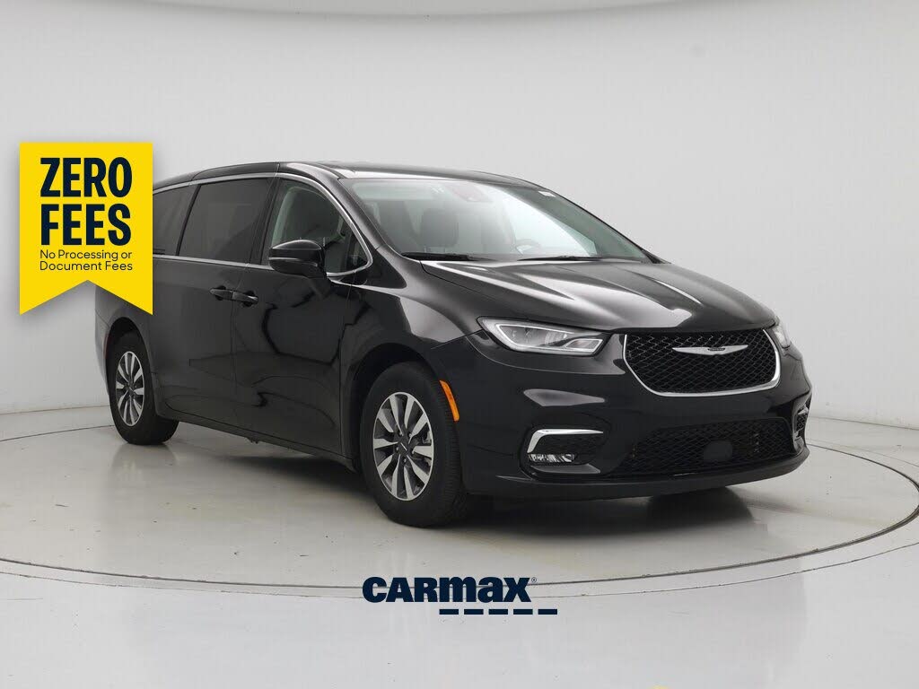 2024 Chrysler Pacifica Plug-In Hybrid Road Tripper PHEV