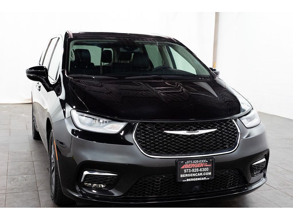 2024 Chrysler Pacifica Hybrid Select