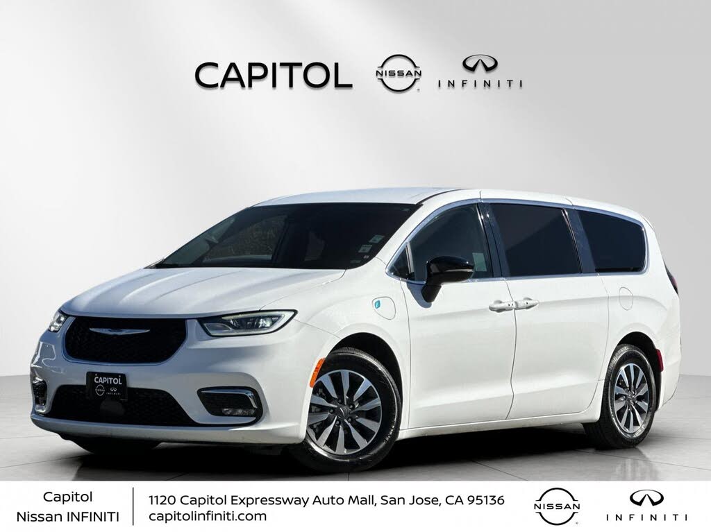 2024 Chrysler Pacifica Plug-In Hybrid Road Tripper PHEV