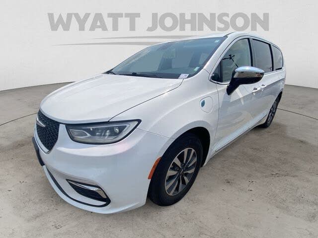 2023 Chrysler Pacifica Plug-In Hybrid Hybrid Limited