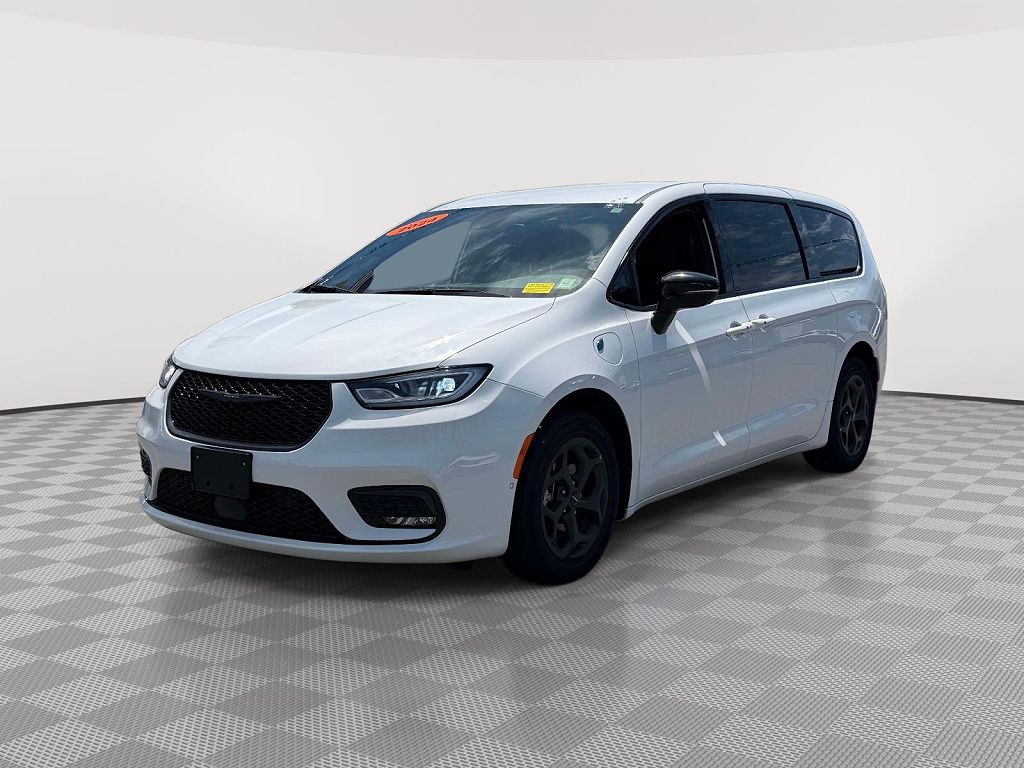 2024 Chrysler Pacifica Hybrid S Appearance Pkg