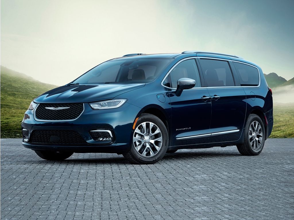 2024 Chrysler Pacifica Road Tripper PHEV