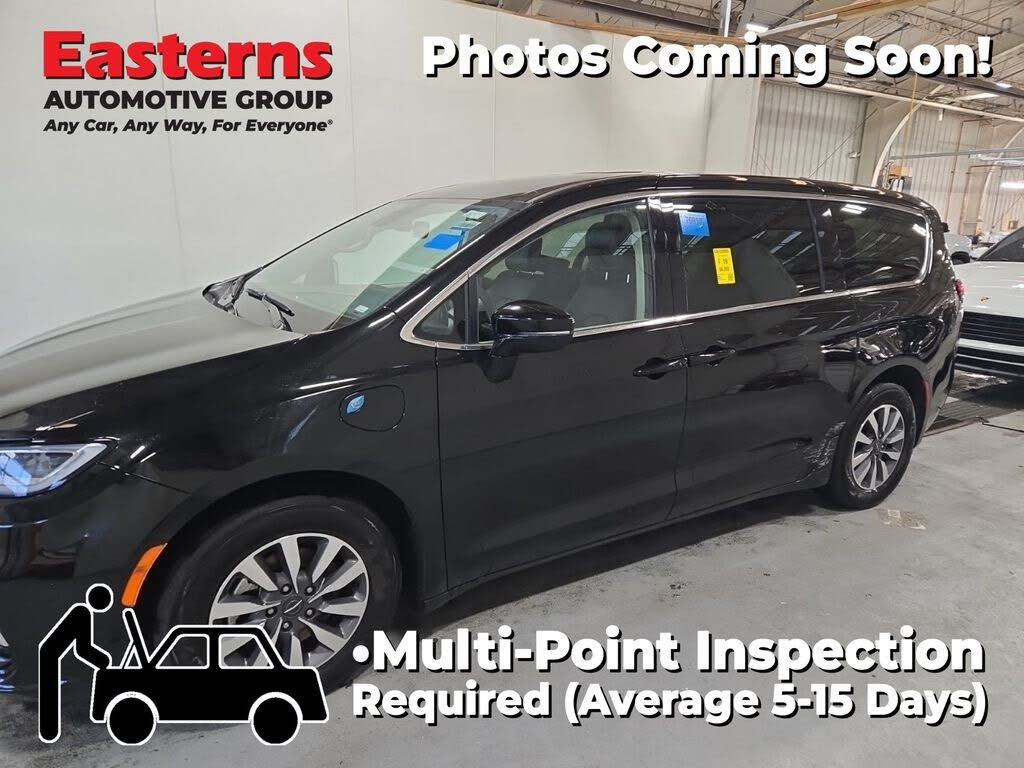 2024 Chrysler Pacifica Plug-In Hybrid Road Tripper PHEV