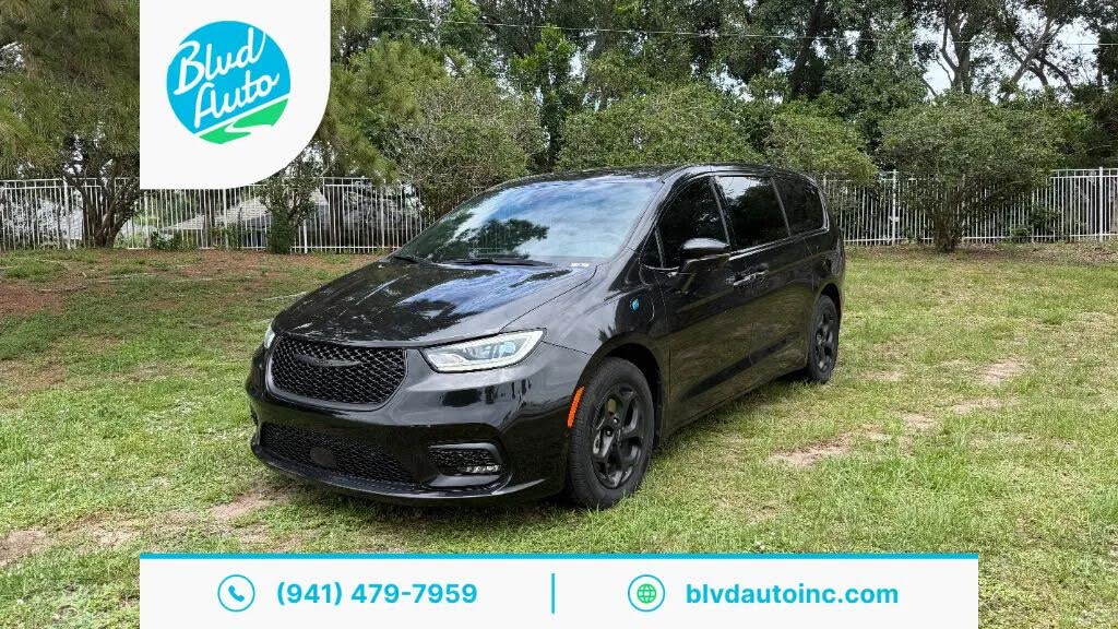 2022 Chrysler Pacifica Hybrid Hybrid Limited