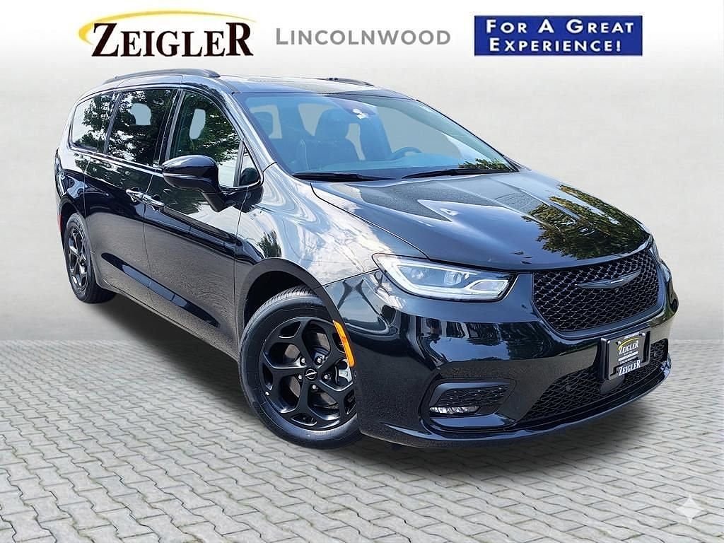 2024 Chrysler Pacifica Plug-In Hybrid Select