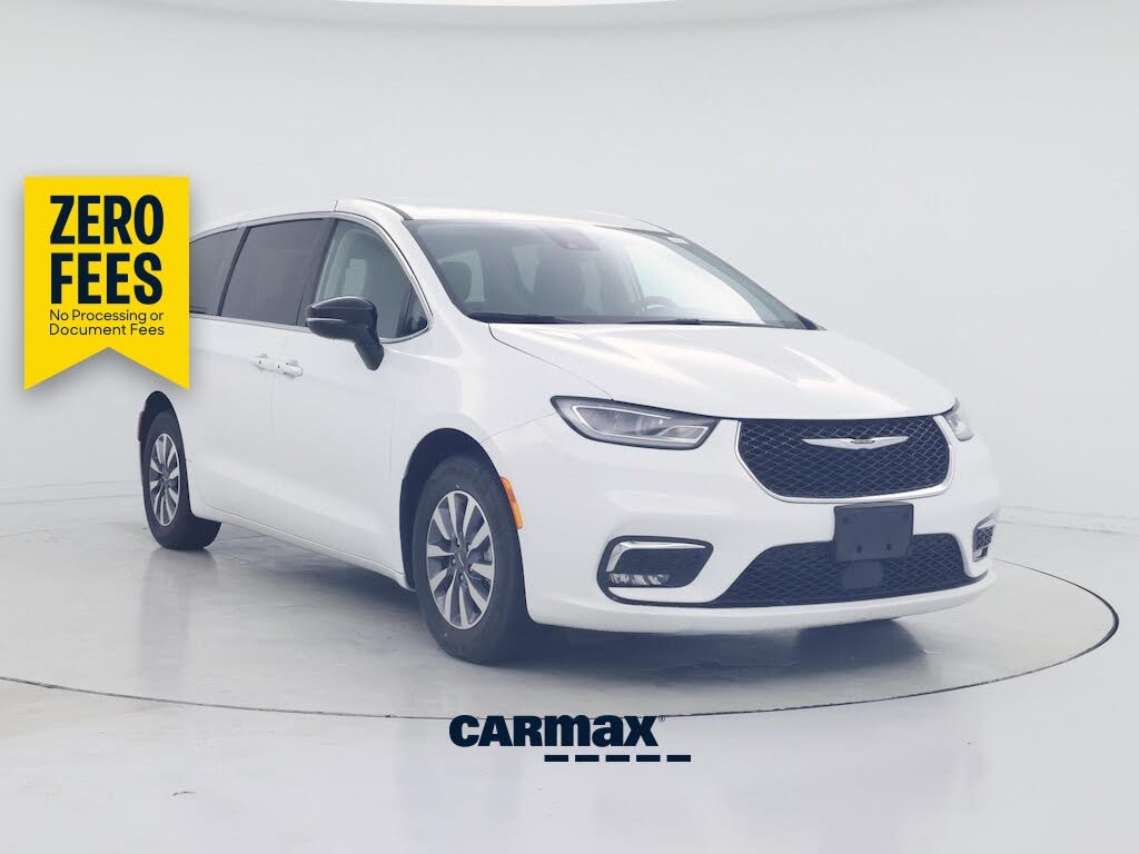 2024 Chrysler Pacifica Plug-In Hybrid Road Tripper PHEV