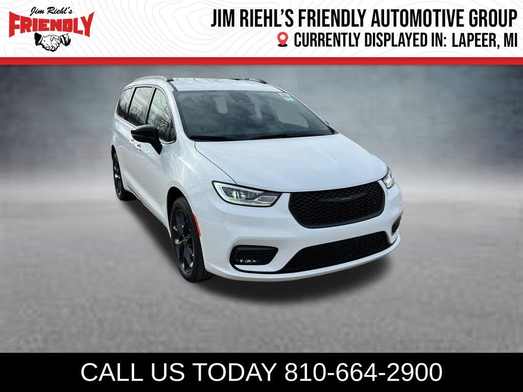 2026 Chrysler Pacifica Select