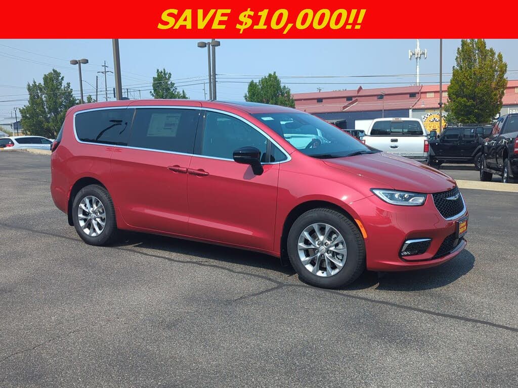2026 Chrysler Pacifica Select