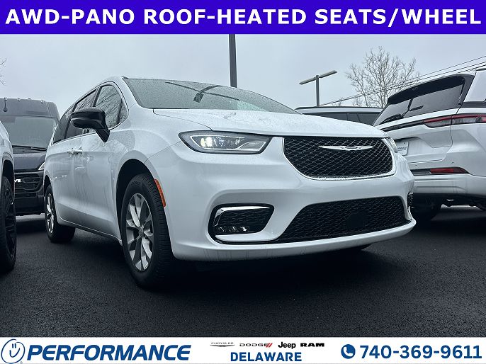 2026 Chrysler Pacifica Select