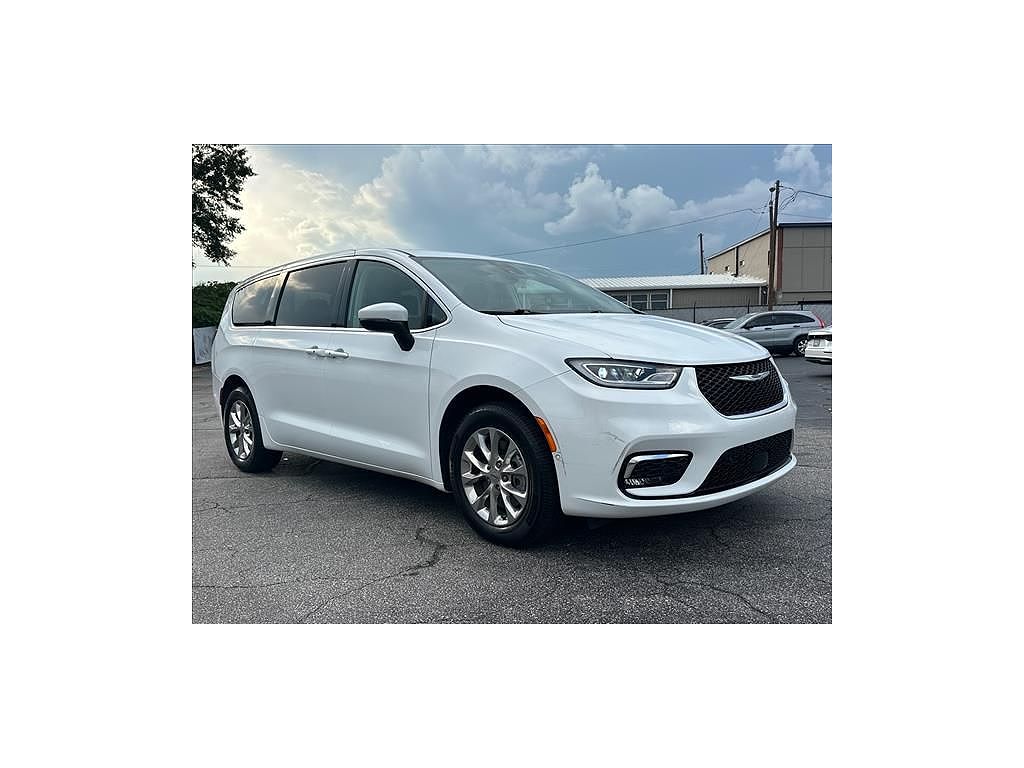 2023 Chrysler Pacifica Touring L