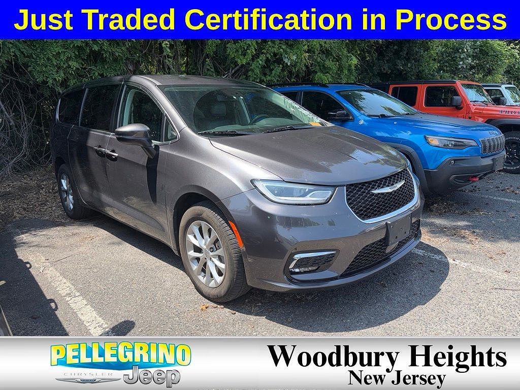 2023 Chrysler Pacifica Touring L