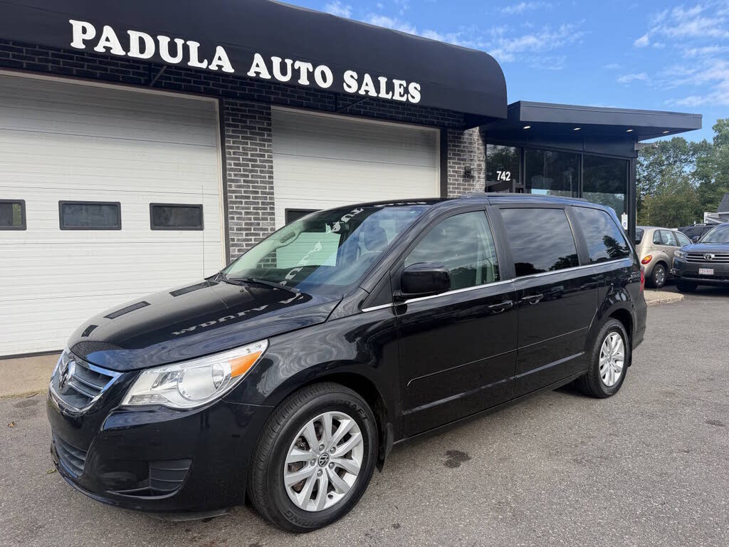 2012 Volkswagen Routan SE