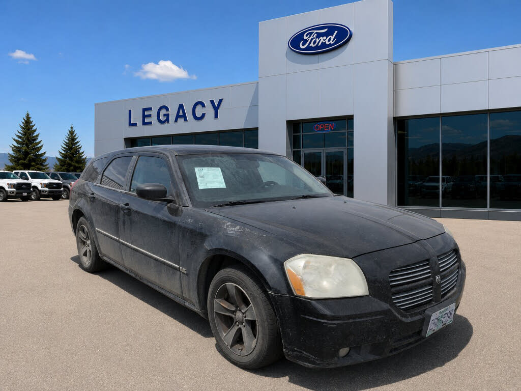 2006 Dodge Magnum SE