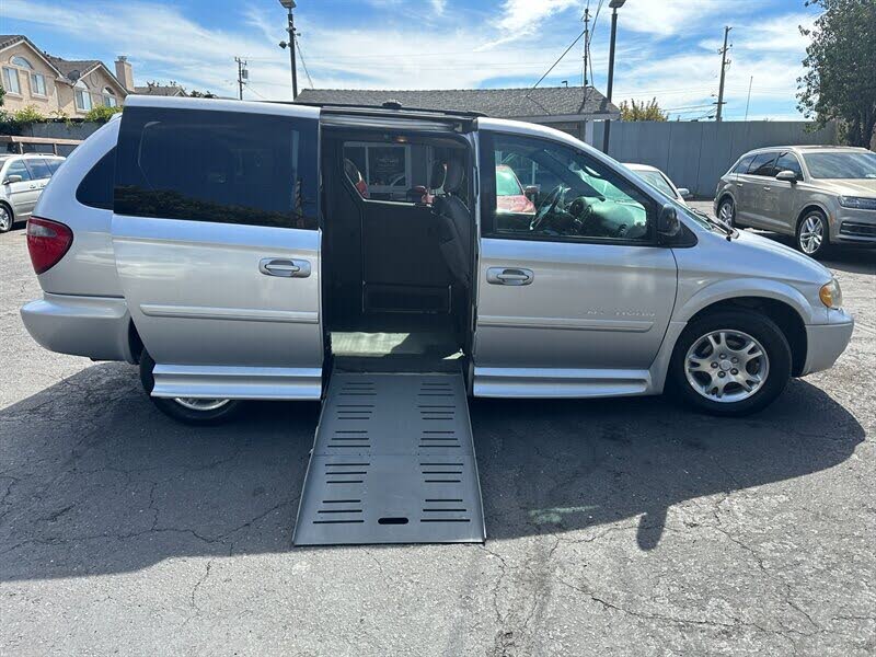 2004 Dodge Grand Caravan SXT