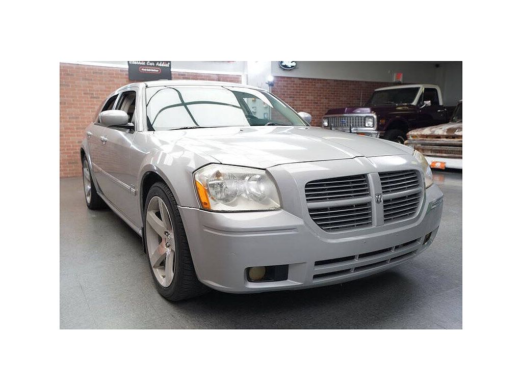 2005 Dodge Magnum RT