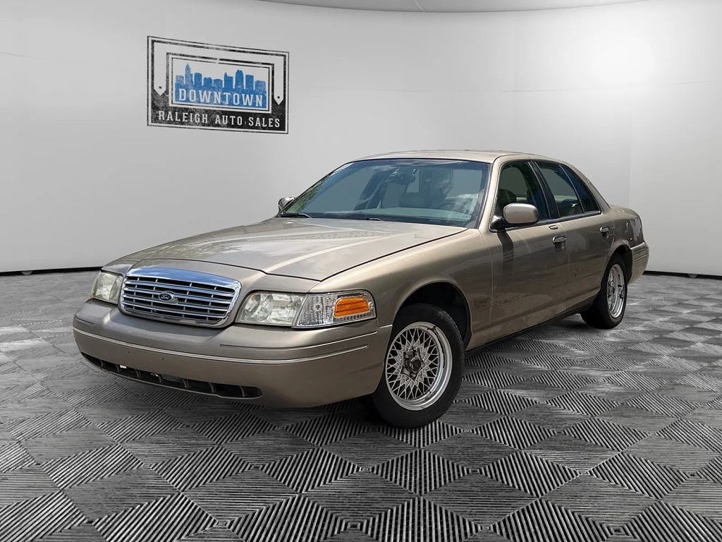 2001 Ford Crown Victoria LX