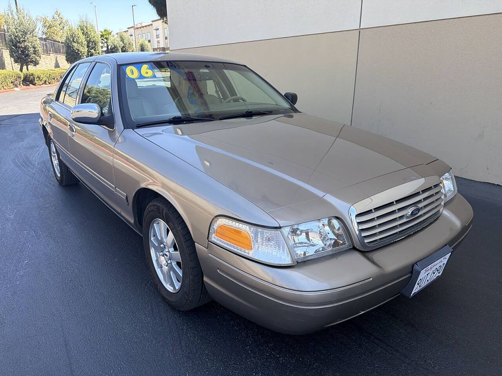 2006 Ford Crown Victoria LX