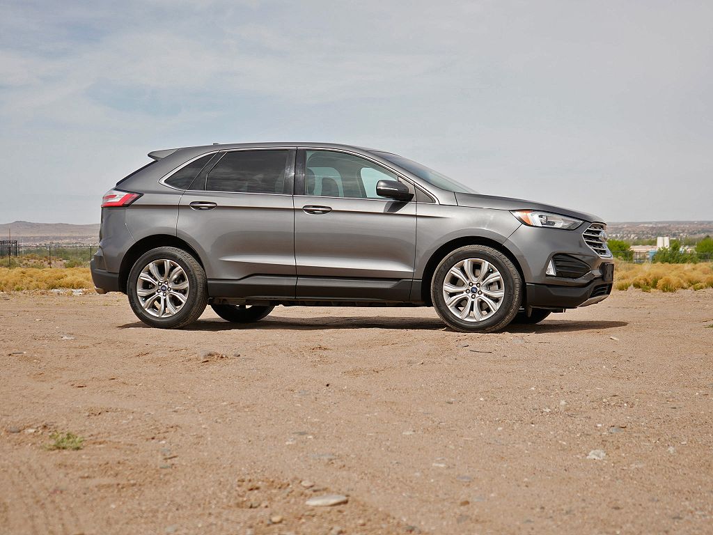 2021 Ford Edge Titanium