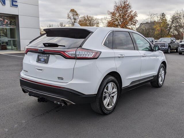 2016 Ford Edge - 40