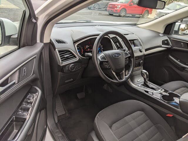 Vehicle Image 41 of 74 for 2016 Ford Edge