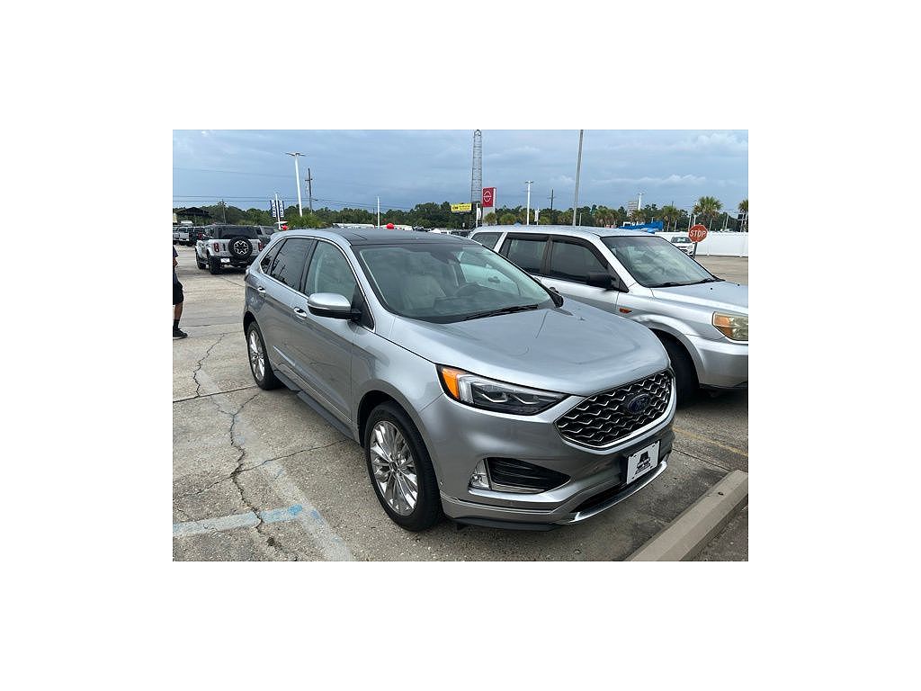2024 Ford Edge Titanium