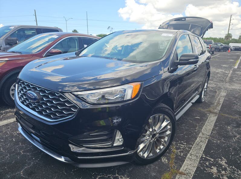2024 Ford Edge Titanium