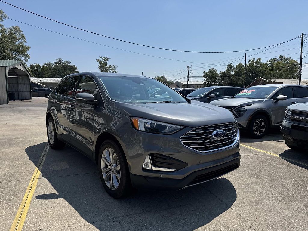 2022 Ford Edge Titanium