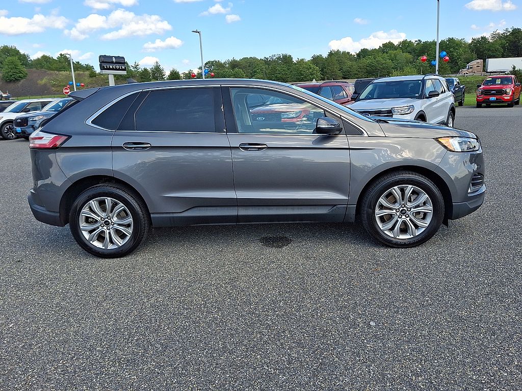 2023 Ford Edge Titanium