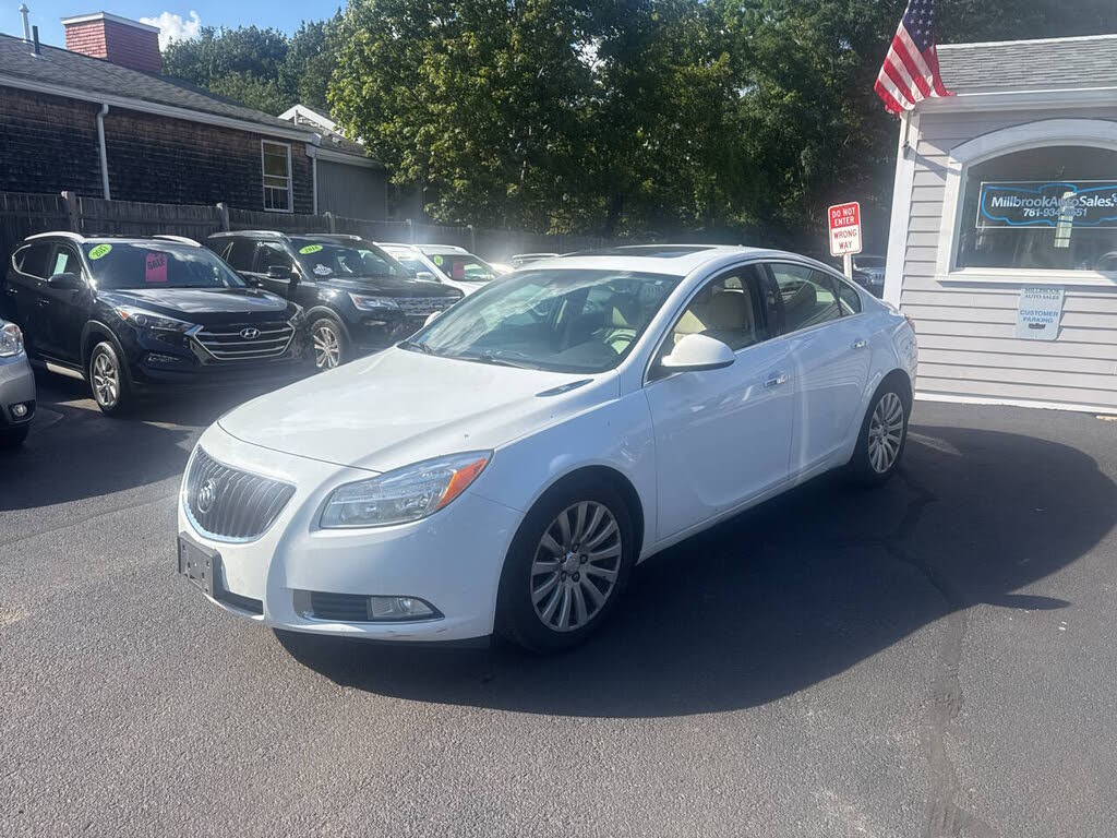 2012 Buick Regal Premium 1