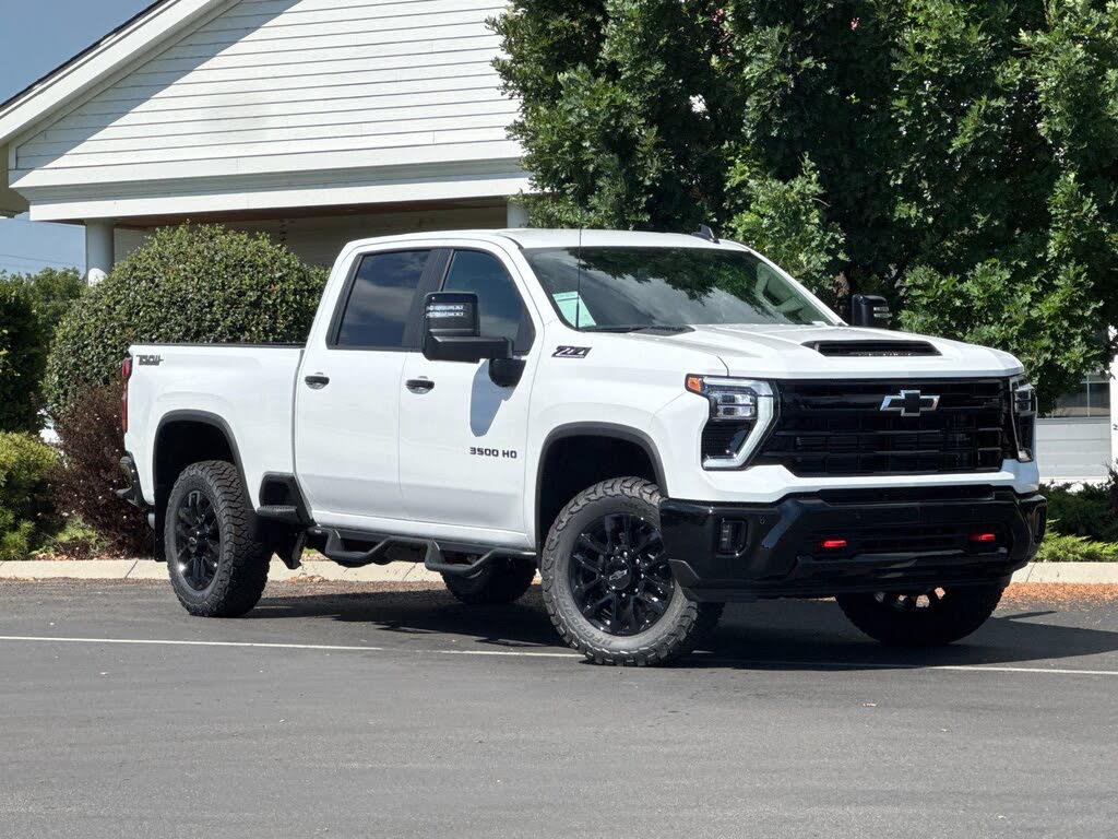 2026 Chevrolet Silverado 3500 LT