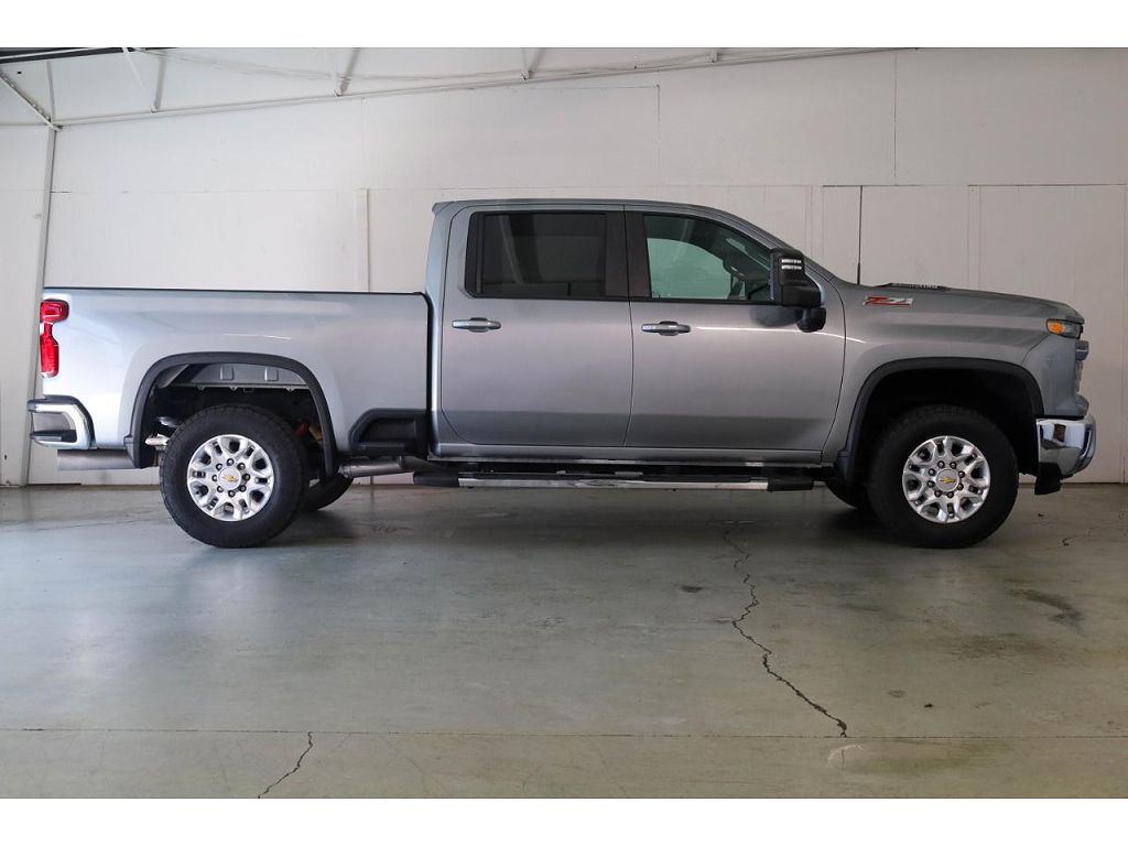 2024 Chevrolet Silverado 3500HD LT