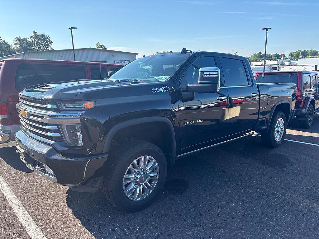 2022 Chevrolet Silverado 3500HD High Country
