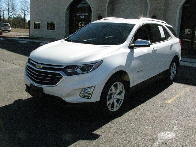 2020 Chevrolet Equinox - Image 1