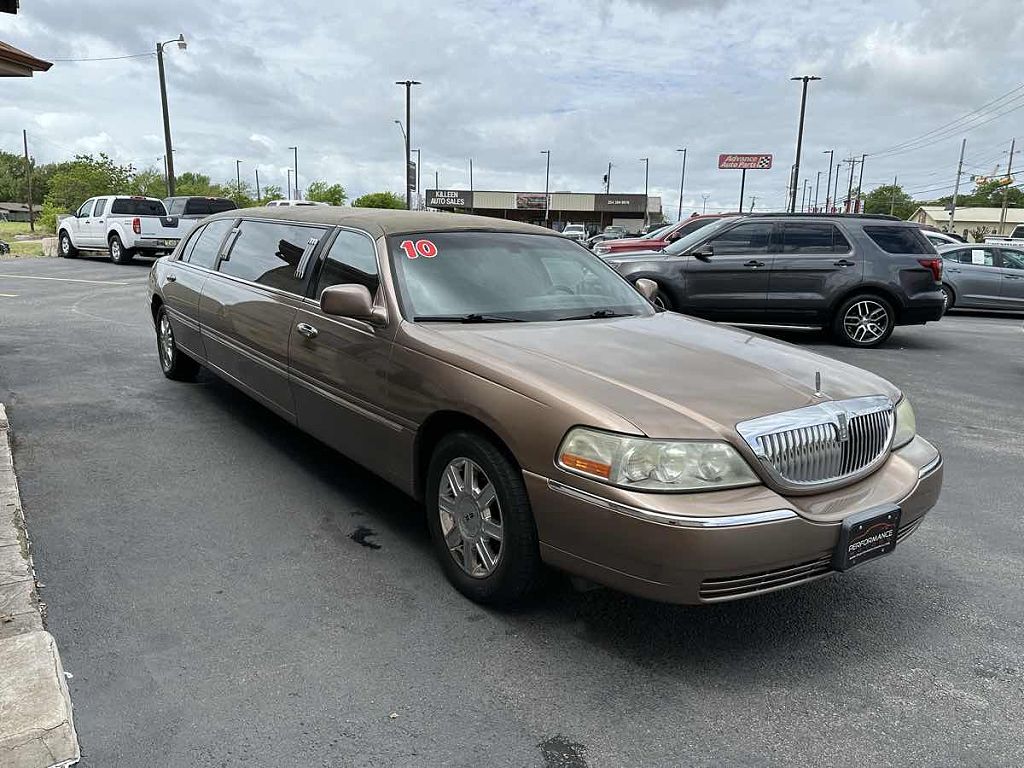2010 Lincoln Town Car Executive