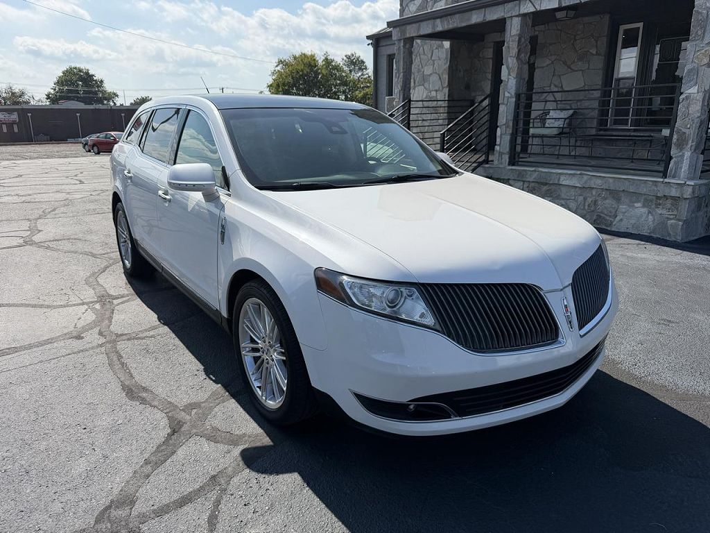 2014 Lincoln MKT