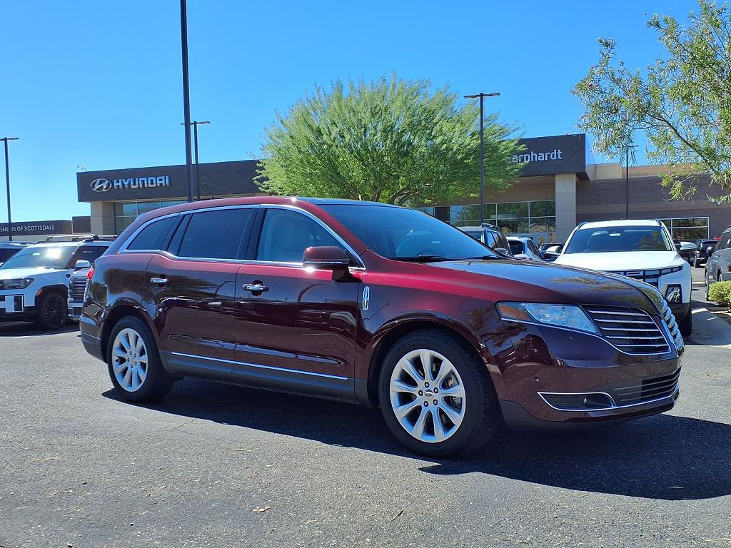 2017 Lincoln MKT Elite